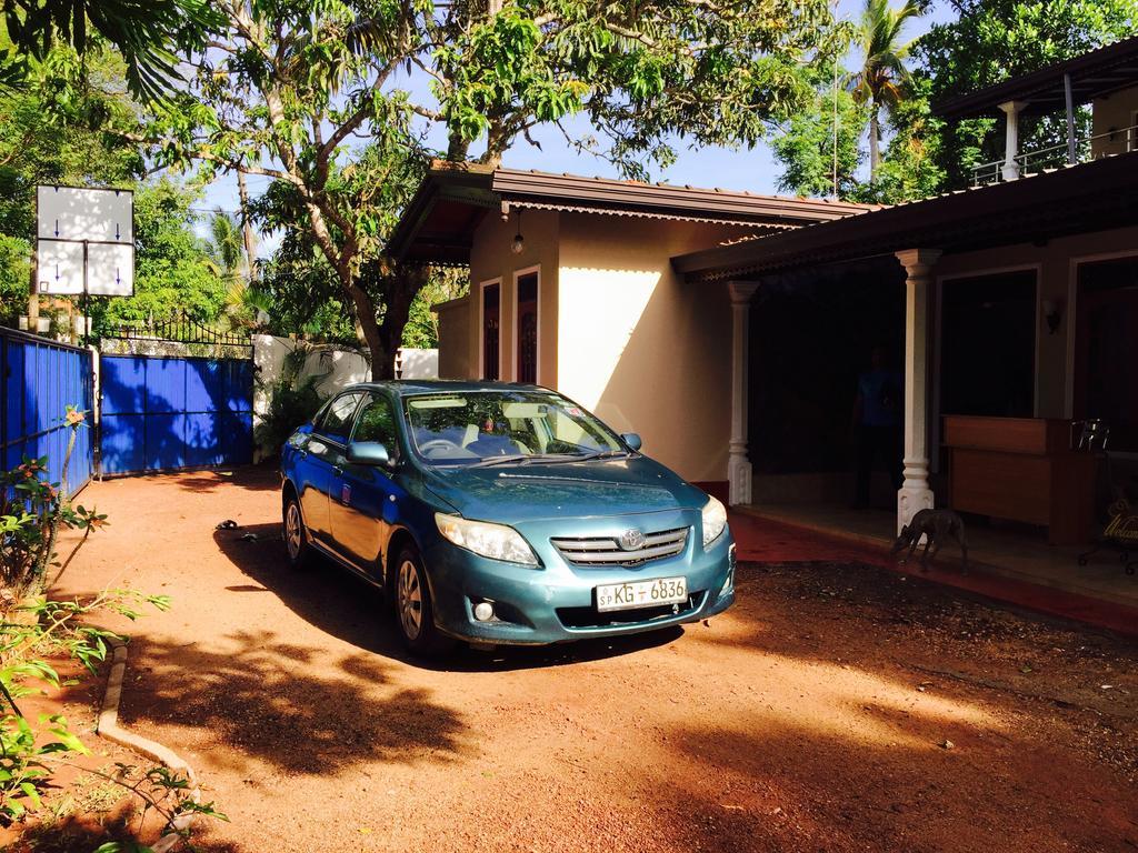 Dream Villa Mirissa Exterior photo