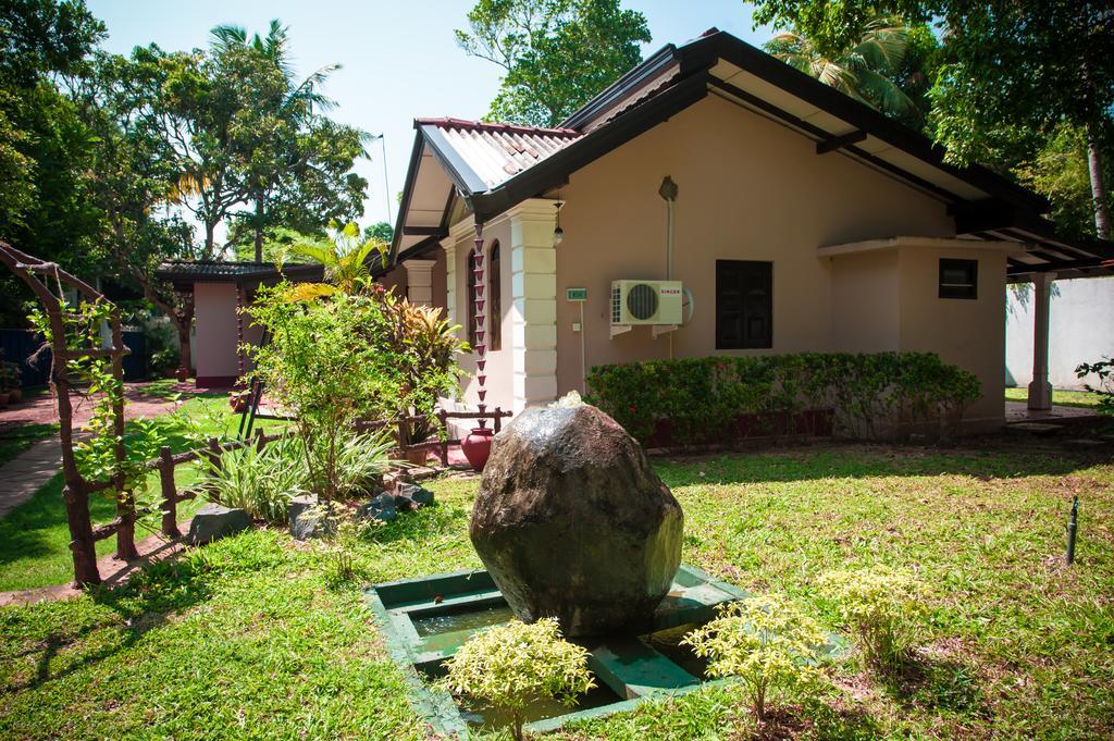 Dream Villa Mirissa Exterior photo