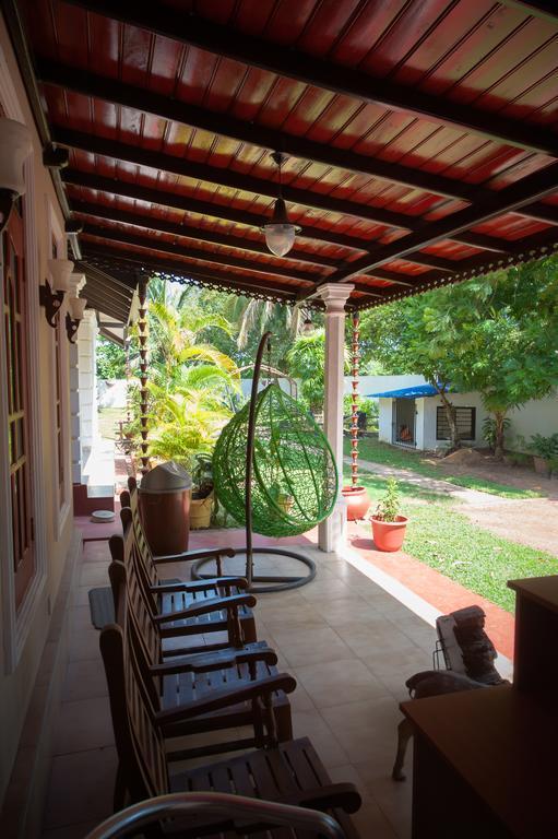 Dream Villa Mirissa Exterior photo